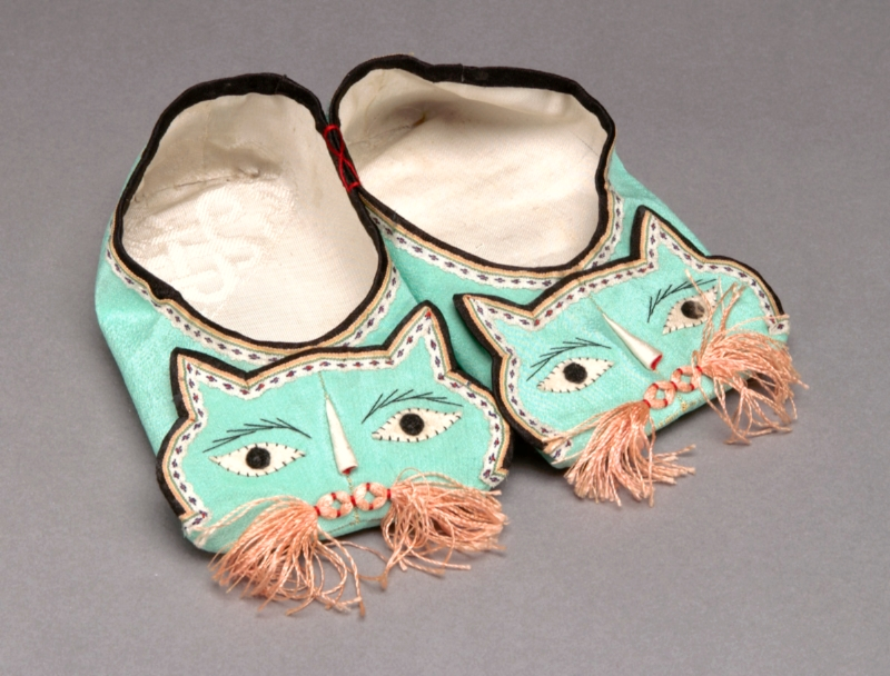 Cat Shoes, 20th century. Chinese. Crepe. Gift of Miss C. F. Bieber