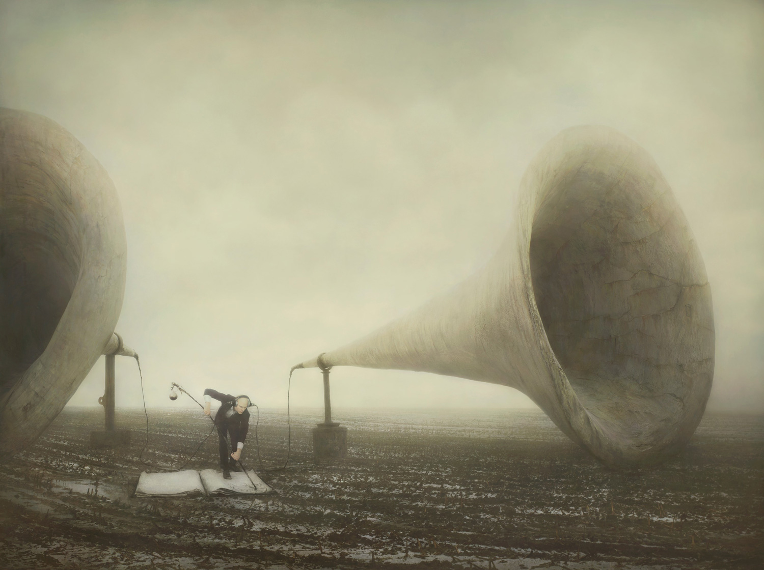 Robert and Shana ParkeHarrison, “First of May” (2015) (courtesy of Catherine Edelman Gallery, Chicago, Ill.)